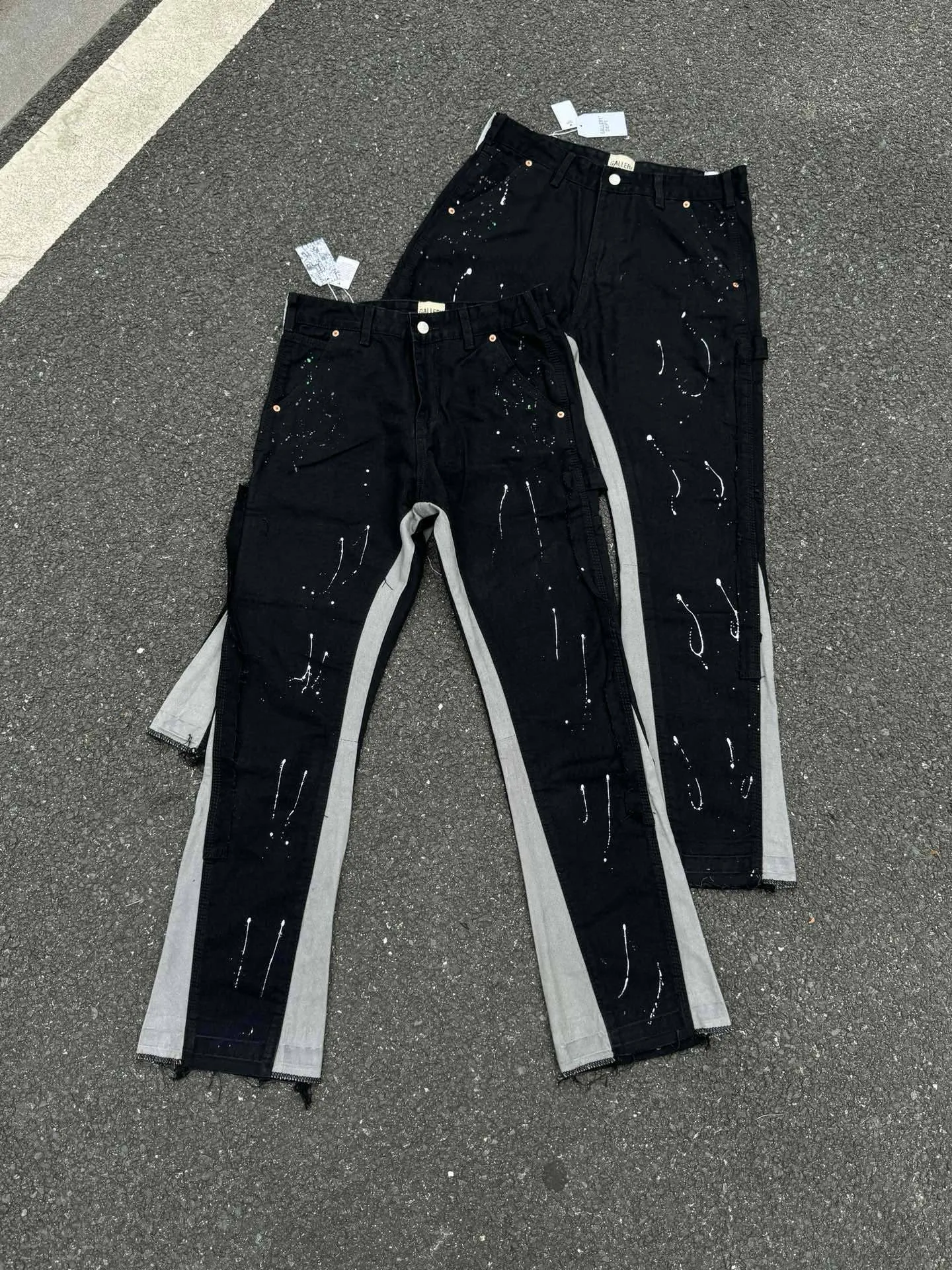 -Size upper body P220#G33 GALLERY DEPT. Spliced ​​washed retro jeans for men and women, high street splash-ink pants, micro-flared casual trousers, trendy couple, same style. Color: black. Size: S-XXL (corresponding to 28-36)